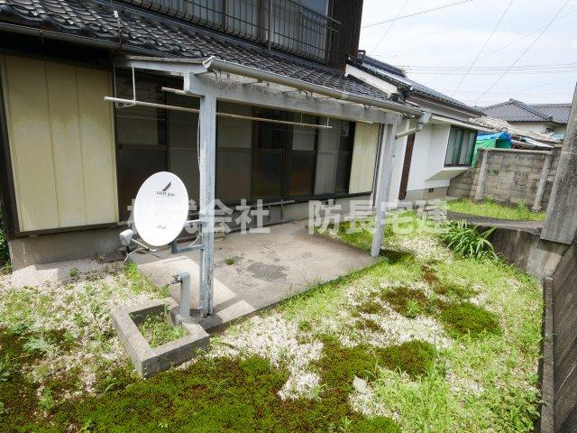 山口市折本１丁目の一戸建ての庭|簡単な家庭菜園も楽しめるお庭です