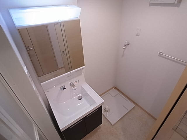 神戸市長田区大橋町８丁目の賃貸マンションの洗面所|シャンプードレッサー