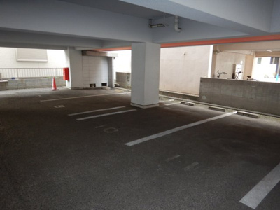 【駐車場】 | 美和ハイツ | 美和　美和ハイツ　１DK　駐車場