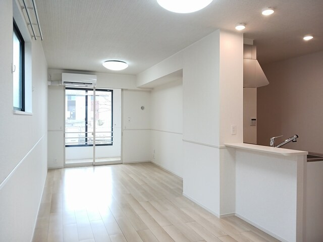 メゾン・ド・アンジュCの居間・リビング