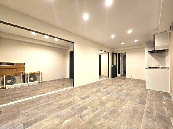 ＳｕｇａｒｌｏａｆＰａｒｋ花の木Ⅱの居間・リビング