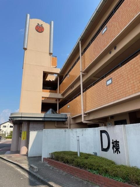 ふぁみーゆ寝屋川セントラルパークD棟の外観|新しい生活にいかがでしょうか？外観はお住まいの顔になります。こだわりたいポイントですね。水回りリフォームやリノベーションも承ってます。
■現地見学・資金計画相談・住宅ローン相談もお問合せ受付中■
