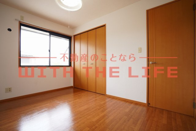 グランドール岩崎【10,000円キャッシュバック対象物件】の洋室