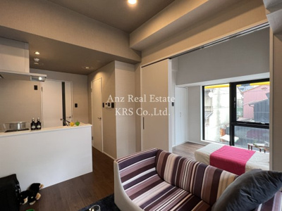 【居間・リビング】 | ブエナビスタ梅田イースト