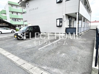 【駐車場】