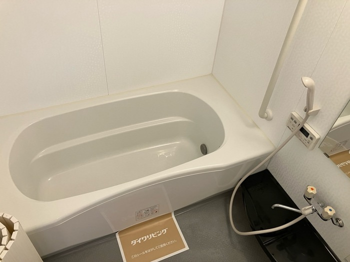 R ﾙﾐｴｰﾙ（ｱｰﾙﾙﾐｴｰﾙ）の浴室