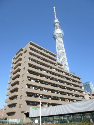 ライオンズマンション東駒形の外観
