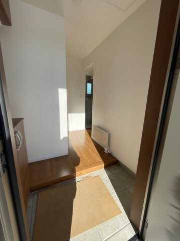 新栄町10番　収益戸建の玄関