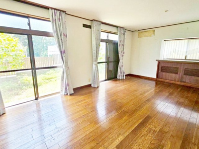 【居間・リビング】 | 西宮市苦楽園三番町　中古戸建
