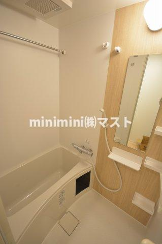 セレニテ日本橋ミラクの浴室