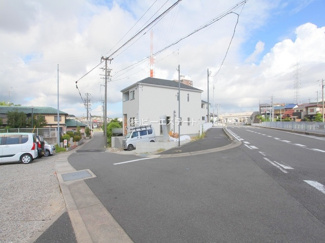 【前面道路含む現地写真】