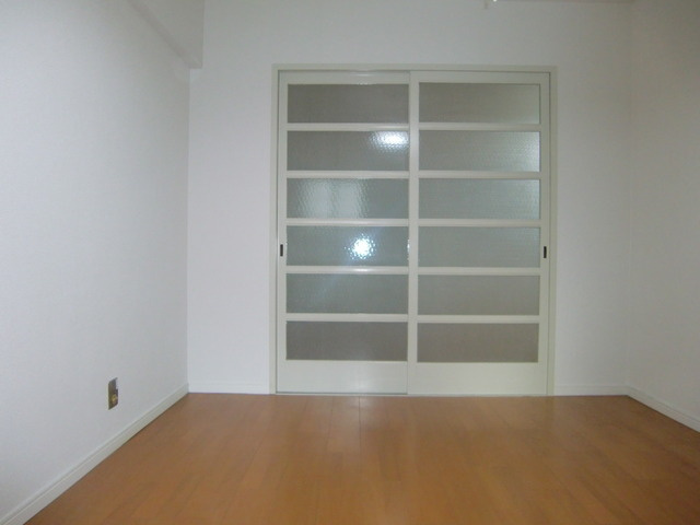 六甲林ハイツの洋室