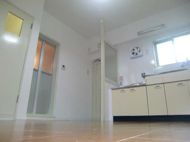 六甲林ハイツの玄関