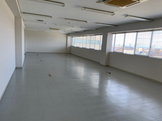 【内装】 | インテリジェントセンタ―ビル