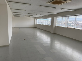 【内装】 | インテリジェントセンタ―ビル