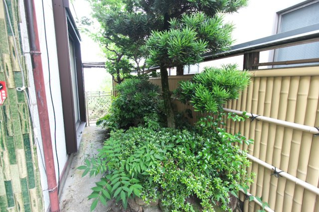 呉市川尻町西６丁目売家の庭