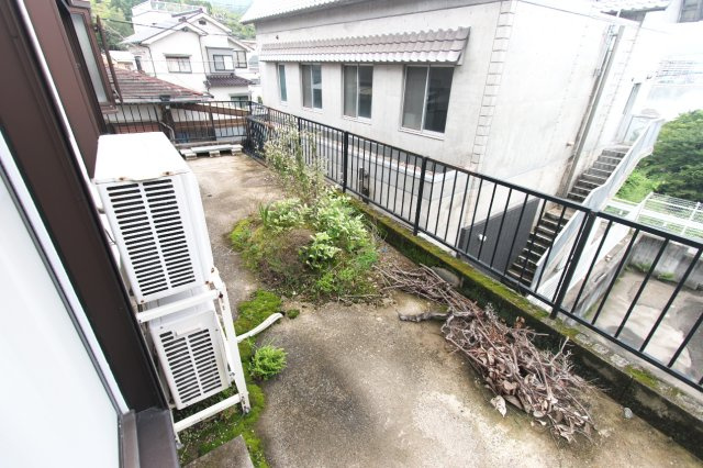 呉市川尻町西６丁目売家の庭