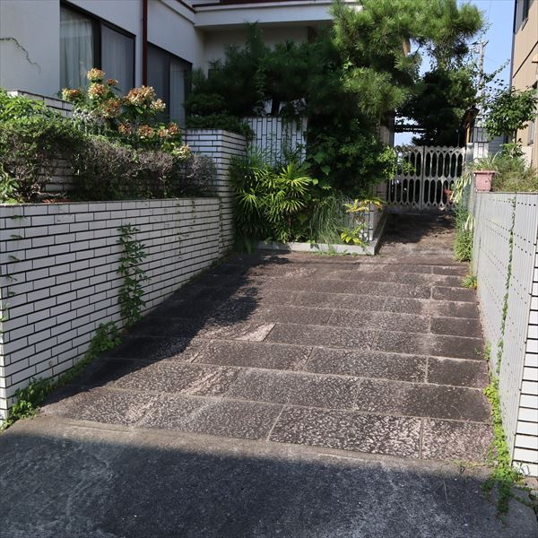 呉市川尻町西６丁目売家のエントランス