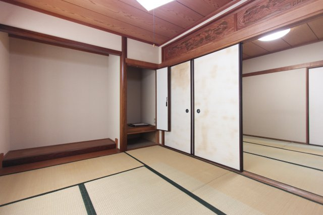 呉市川尻町西６丁目売家の和室