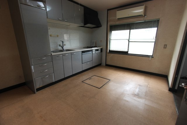 呉市川尻町西６丁目売家のキッチン