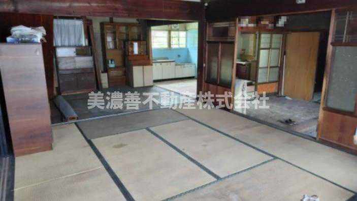 ６３６７７　岐阜市日置江中古戸建ての和室
