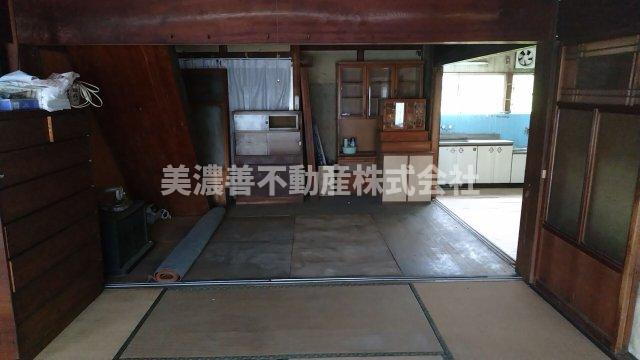 ６３６７７　岐阜市日置江中古戸建ての和室