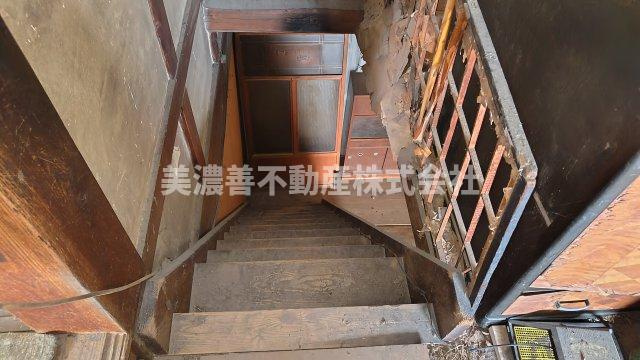 ６３６７７　岐阜市日置江中古戸建ての内装
