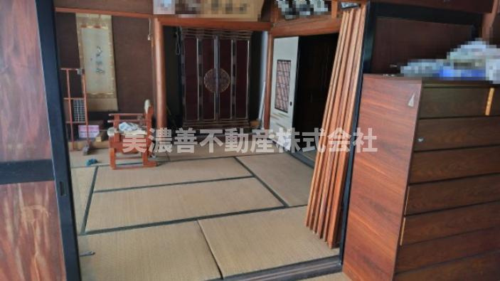 ６３６７７　岐阜市日置江中古戸建ての和室