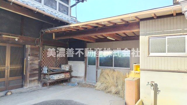 ６３６７７　岐阜市日置江中古戸建ての外観