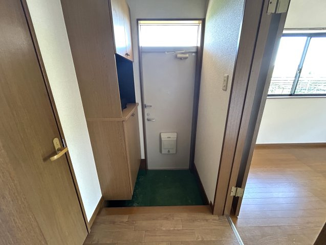 稲美アパートの玄関