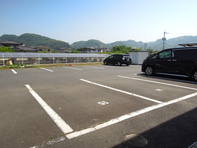 稲美アパートの駐車場