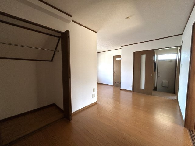 稲美アパートの居間・リビング