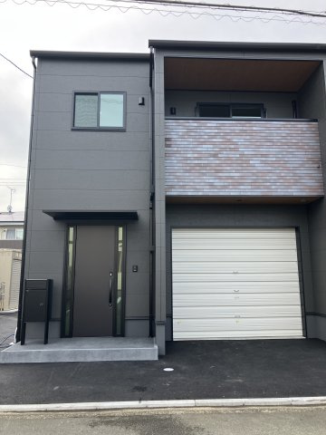 ＭＮガレージの外観