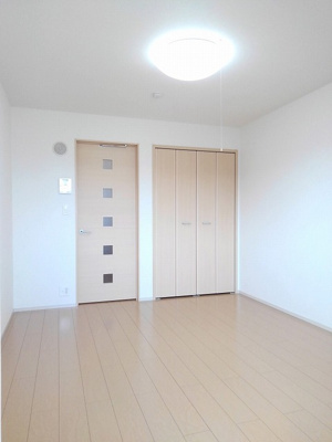 【寝室】 | ルミエール湘南Ⅱ | その他部屋・スペース