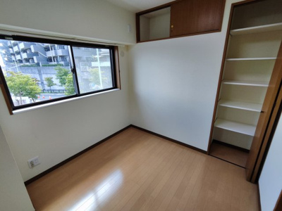 【洋室】 | ヴィラージュ高幡不動 | 個人の部屋や寝室として使える洋室です