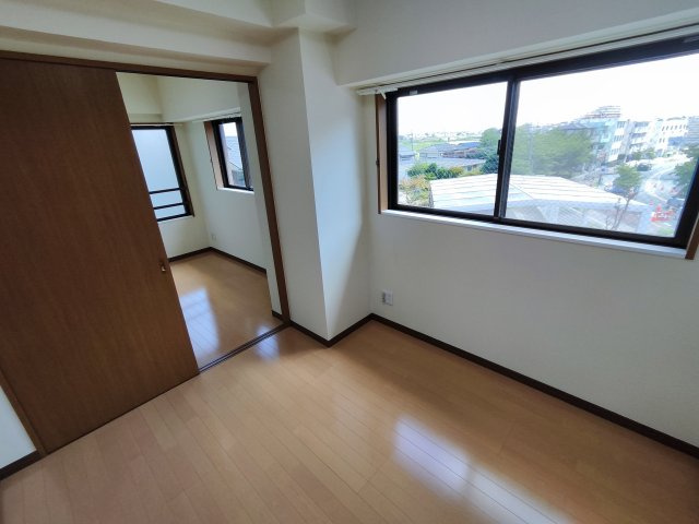 【洋室】 | ヴィラージュ高幡不動 | 使い勝手のいい洋室です