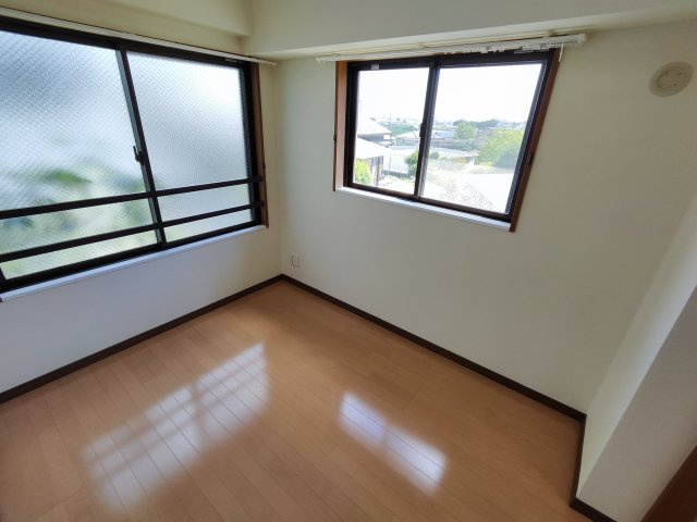 【洋室】 | ヴィラージュ高幡不動 | 使い勝手のいい洋室です