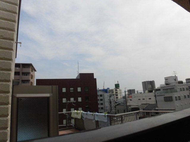 バルコニーからの眺望です。