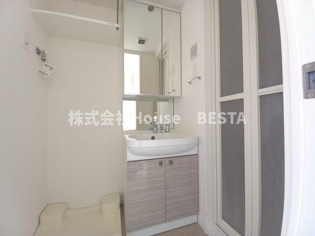 プレサンス神戸水木通ルミエスの独立洗面台