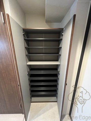 ArtizA淡路の玄関