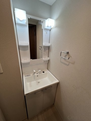 ArtizA淡路の洗面所