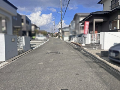 【前面道路含む現地写真】 | 員弁郡東員町城山３丁目 | 前面道路