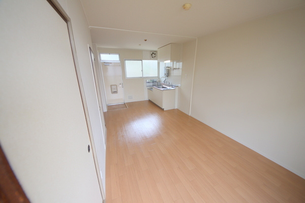 鳩マンションの居間・リビング