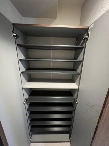 ArtizA淡路の玄関
