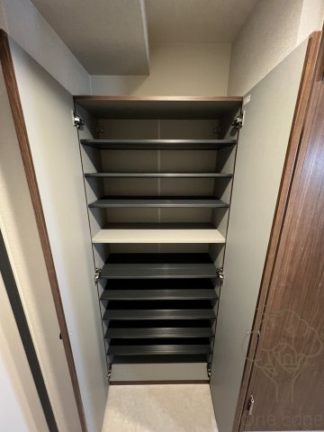 ArtizA淡路の玄関
