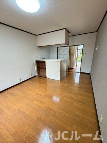 エステートピアの居間・リビング