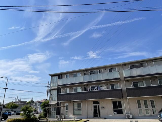 グラン・スイート高畑西の外観