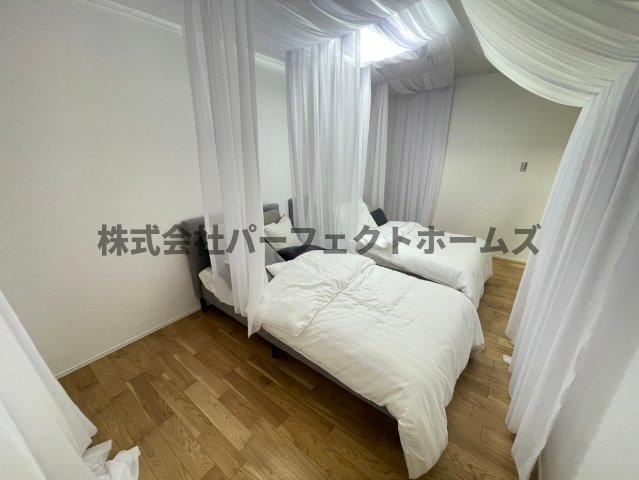 私部西2丁目戸建　賃貸の洋室|明るい洋室です