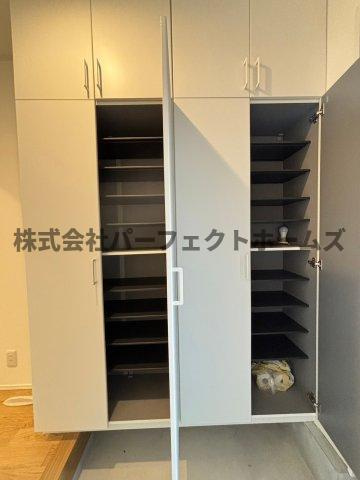 私部西2丁目戸建　賃貸の収納|小物を収納するのに便利です