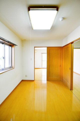 サンハイツCの居間・リビング